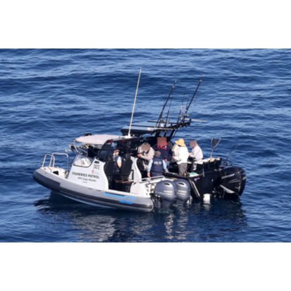 NSW Fisheries Officers conducting offshore recreational fishing inspections